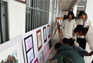 武汉三新职业技术学校美术绘画专业